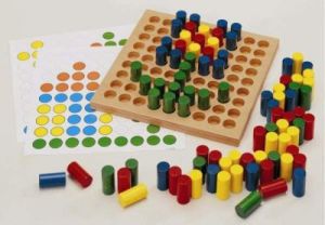Gra edukacyjna z drewnianymi klockami