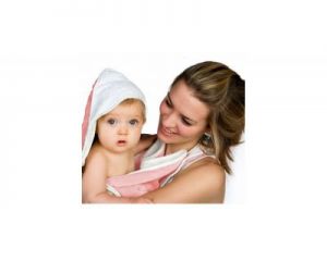 Ręcznik w formie fartucha Cuddledry Baby różowy