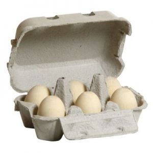 Drewniane jajka w kartonie jasne do zabawy w sklep 6 szt - zabawki dla dzieci
