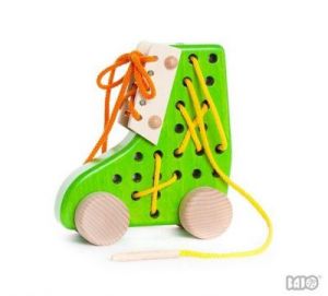 Przeszywanka but zielona - zabawka dla dzieci